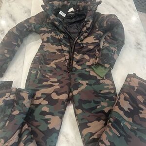Cynthia Rowley Green Camo Technical Ski Suit NWT